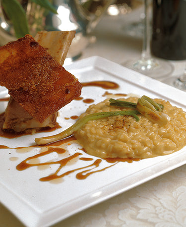 RISOTTO WITH FRESH SPRING ONIONS AND CRISPY SUCKLING PORK 